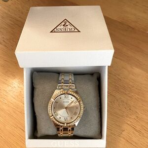 New Women’s Guess Watch Silver and Gold